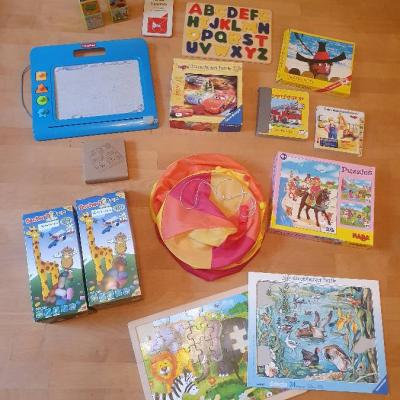 Kinderspielzeug zu verschenken - thumb
