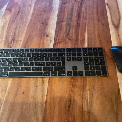 Apple Tastatur und Magic Mouse 2 schwarz - thumb