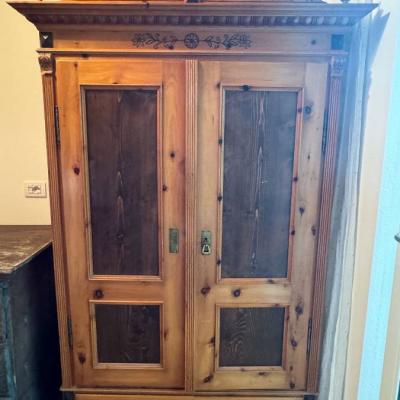 Antiker Schank (ca. 100Jahre alt) - thumb