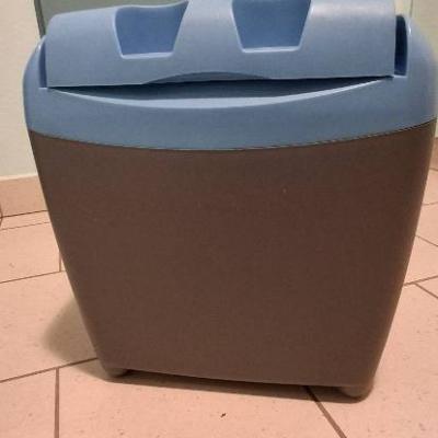 Kühlbox 24 L  mit Stromanschluss zu verkaufen - thumb