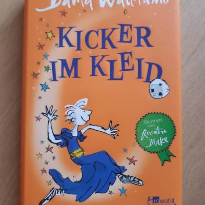 Buch: "Kicker im Kleid" von David Walliams - thumb