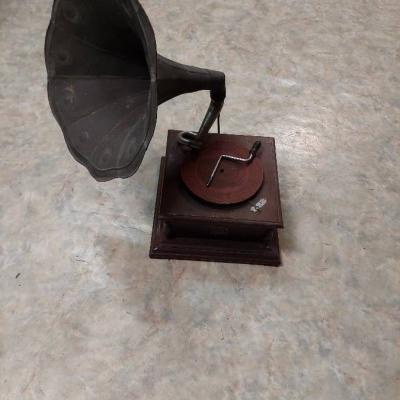 Gramofon imitat - thumb