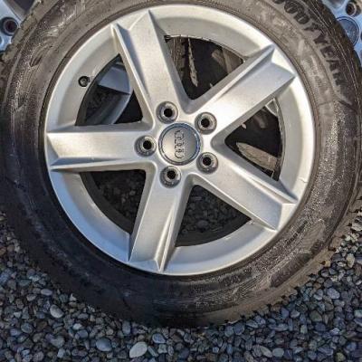 Winterreifen und Felgen Audi A4 - thumb