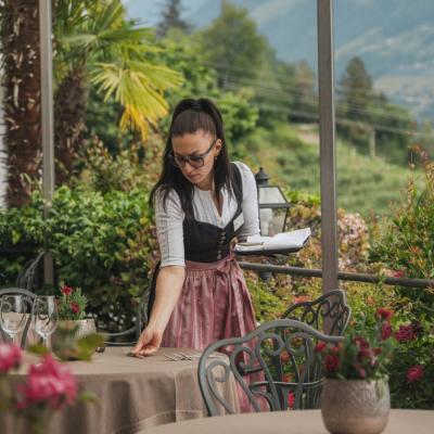 Chef de Rang (m/w/d) in Dorf Tirol gesucht - thumb