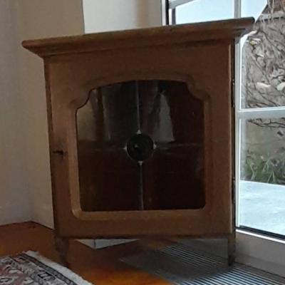 Kleine Vitrine abzugeben - thumb
