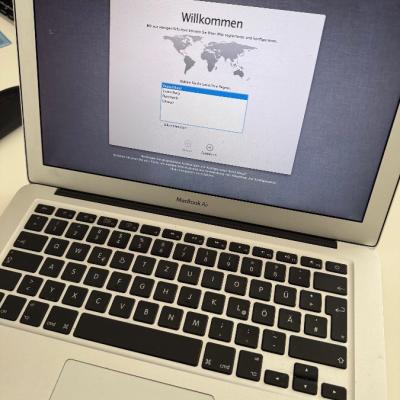 MacBook Air (13”, Mitte 2011) – Zurückgesetz, bereit für neuen Nutzer - thumb