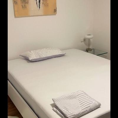 Bettgestell wie neu von Rauch 160x200 cm Weiss - thumb