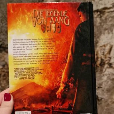 Verkaufe das Buch "Die Legende von Aang" - thumb