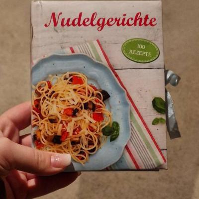 Verkaufe das Kochbuch "Nudelgerichte" - thumb