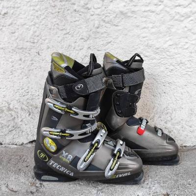 Ski-Schuhe - thumb