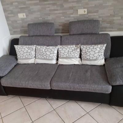 Couch neuwertig - thumb