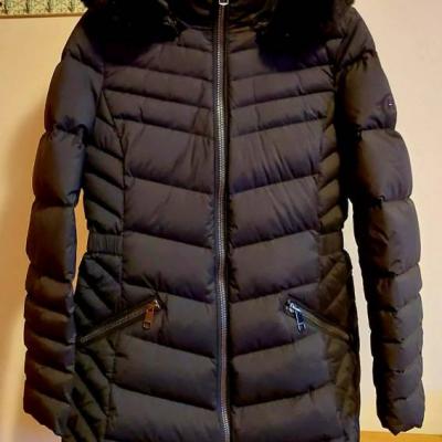 Neuwertige Tommy Hilfiger Jacke - thumb