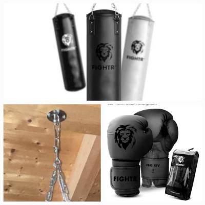 Neuer Boxsack mit Boxhandschuhen - thumb