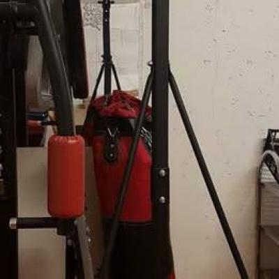 Stazione da pugilato (Boxe) con supporto in metallo - thumb