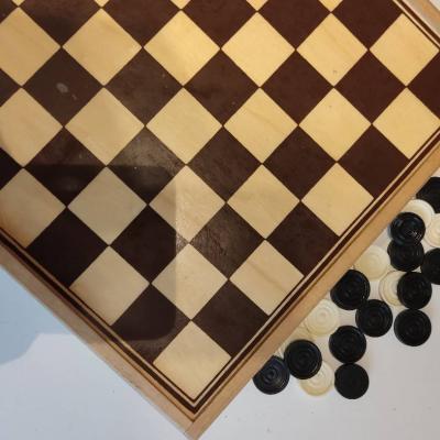 Holzspielbrett – Mühle & Dame mit Schublade - thumb
