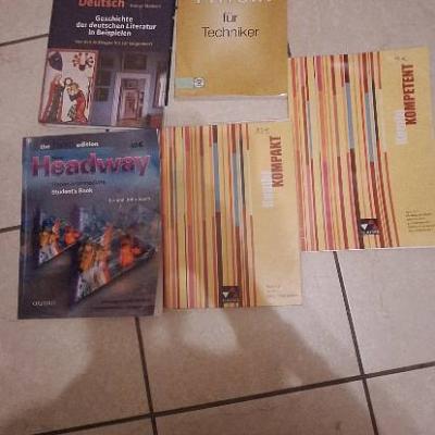 Schulbücher - thumb