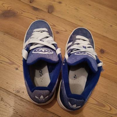 Turnschuhe - thumb