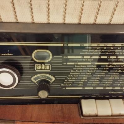 Altes Radio als Dekostück - thumb