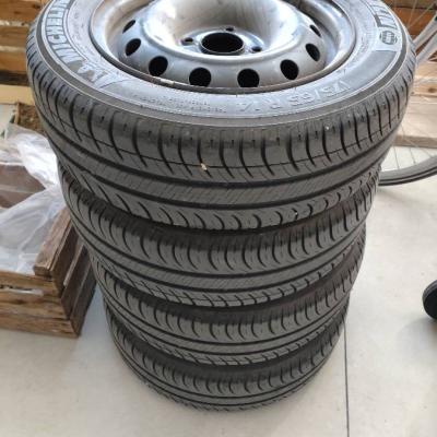 Sommerreifen Michelin 175/65 R14 mit Stahlfelgen - thumb