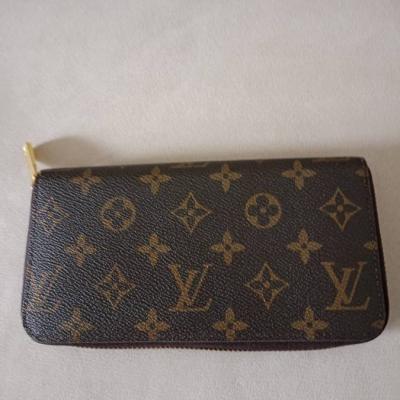 Louis vuitton - thumb