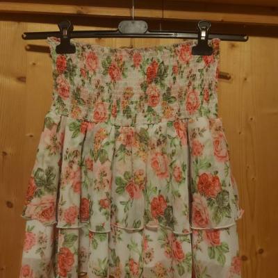 Secondhand: Rock mit Blumenmuster - thumb