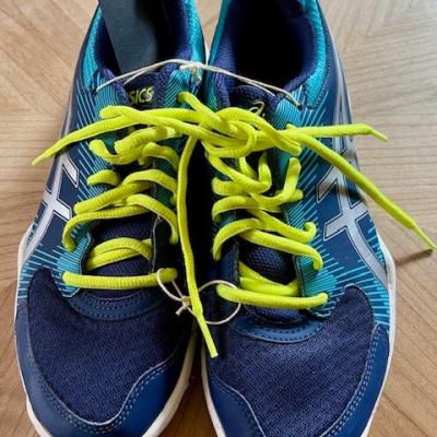 Laufschuhe Oasics - thumb