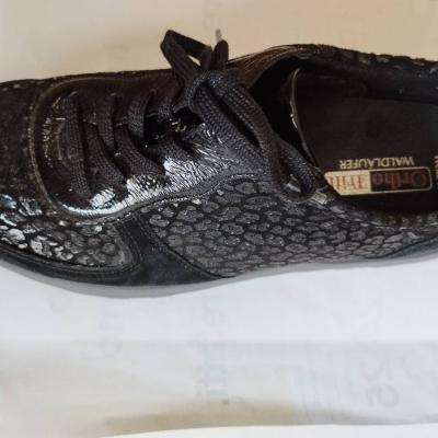 Bequeme Damenschuhe, Größe 41 - thumb