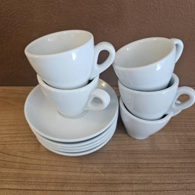 Espressotassen mit Untersetzer - thumb