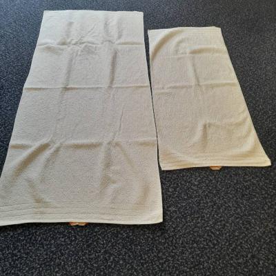 Gästehandtücher groß und kleine, Tischaufleger - thumb
