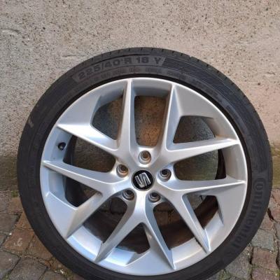 4 Leichtmetallfelgen mit Sommerreifen PREIS VERHANDELBAR - thumb