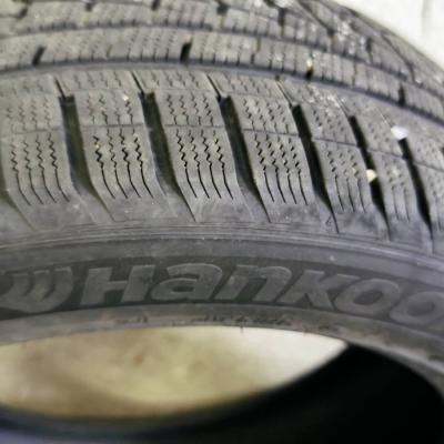 Winterreifen Hankook Winter i*cept evo2 SUV - thumb