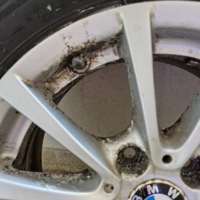 4 Alufelgen BMW 16" mit Winterreifen Bridgestone 205/60R16 92H - thumb