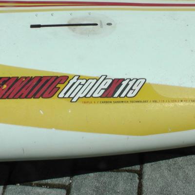 Surfausrüstung - thumb