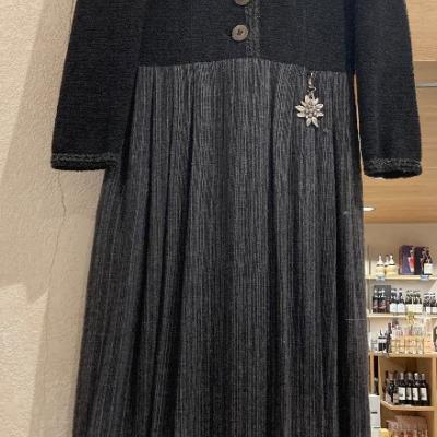 Wollkleid mit Strickoberteil - thumb