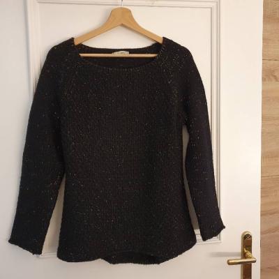 Schwarzer lässiger Pulli - thumb