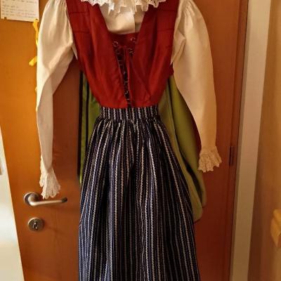Meraner Dirndl - thumb