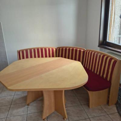VERSCHENKE/REGALASI - Eckbank mit Tisch - thumb