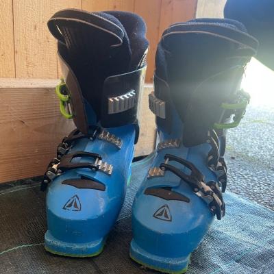Kinderskischuhe - thumb