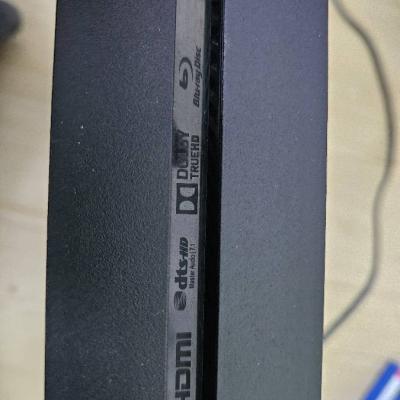 PS4  500GB - thumb