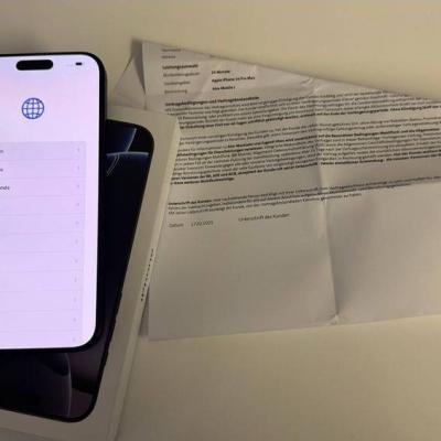 Neues iPhone 16 Pro Max, Titanschwarz, 512 GB 5G) - thumb
