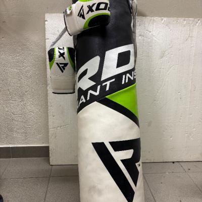 Boxsack mit Handschuhe neuwertig - thumb