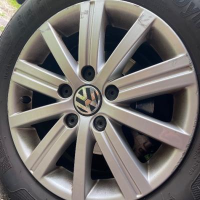 Vw Alufelgen 15 Zoll mit Sommerreifen - thumb