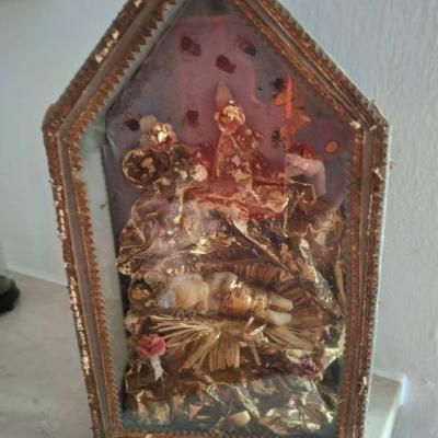 Fatschenkind im Glaskasten, um 1900 - thumb