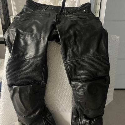 Motorrad - Hosen, Jacken, Givi-Alu-Koffer, Gepäcktasche usw. - thumb