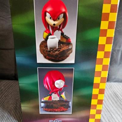 First4Figures Knuckles - thumb
