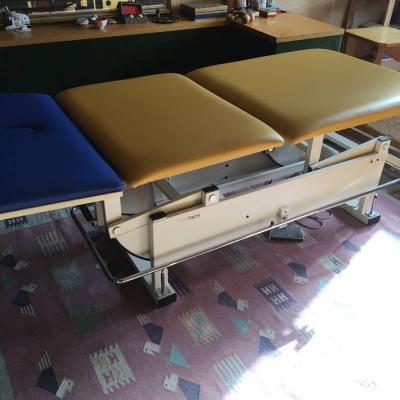 Massageliege für professionelle Anwendung - thumb