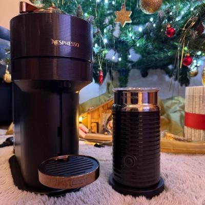Nespresso Kabsel Kaffeemaschine mit Milchschäumer - thumb