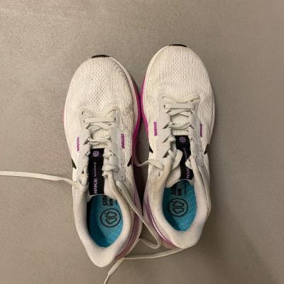 Nike Structure 25 - thumb