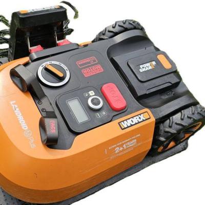 Rasenmähroboter WORX M Plus 700 m2 - thumb