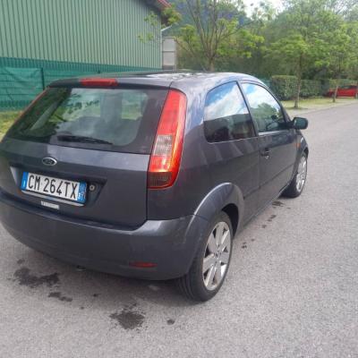 Ford Fiesta  1.4 Benzin  80PS  170.000km  Bj. 2004 - thumb